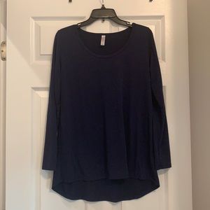 Lularoe lynnae shirt